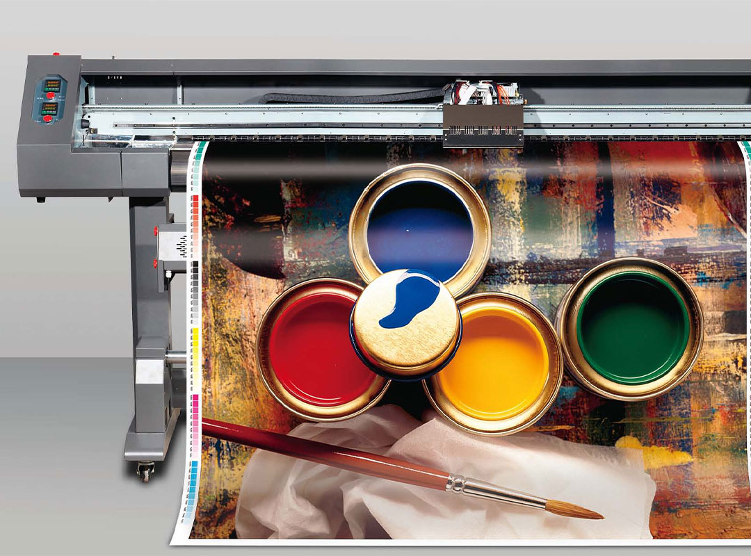 چاپ-چهار-رنگ-و-پنج-رنگ-معمولی-با-دستگاه-چاپ-فلت-بد