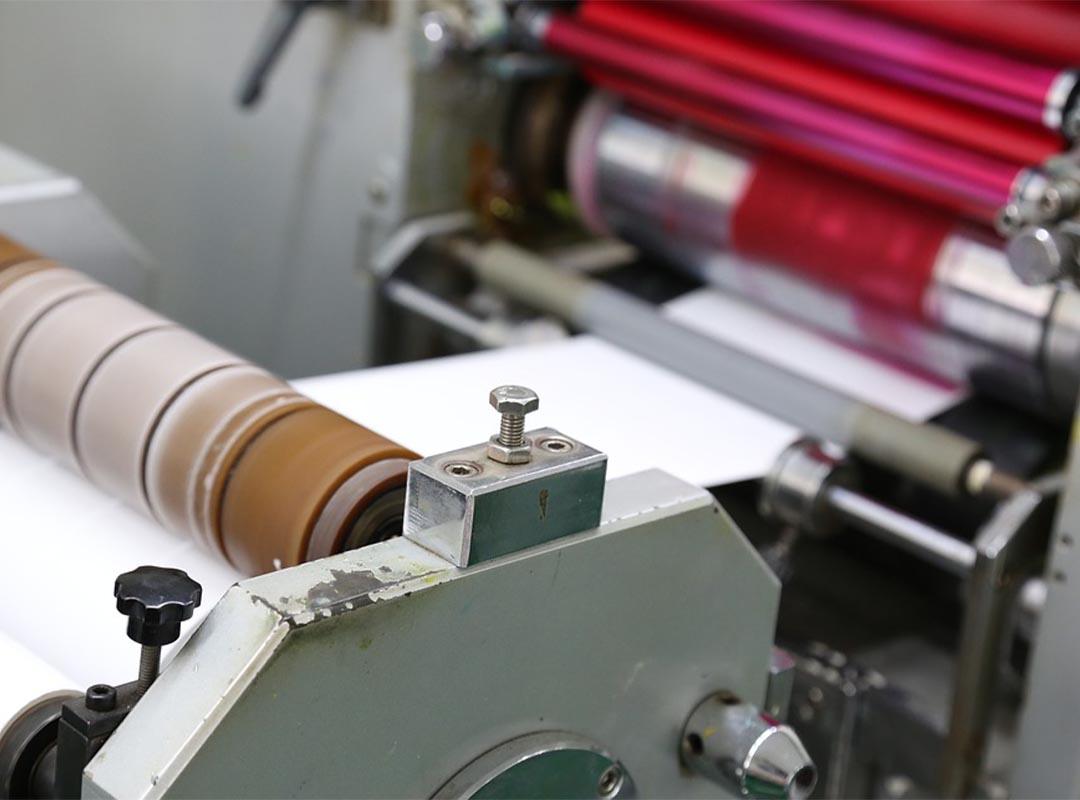 چاپ در تیراژ بالا: انتخاب بهترین چاپخانه در تهران