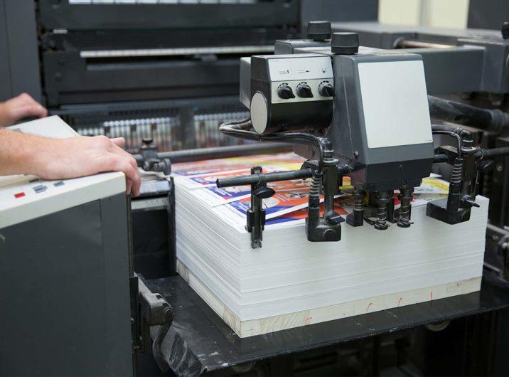 اسرار چاپ افست لوکس: هویت بصری منحصربه‌فرد برای برندهای نخبه