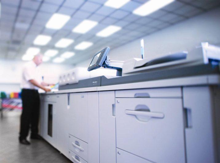 چاپ افست روی سطوح غیرمتعارف: هنر آرتا چاپ